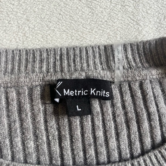 Metric Knits Ribbed Knit Sweater – Size L - Picture 2 of 9